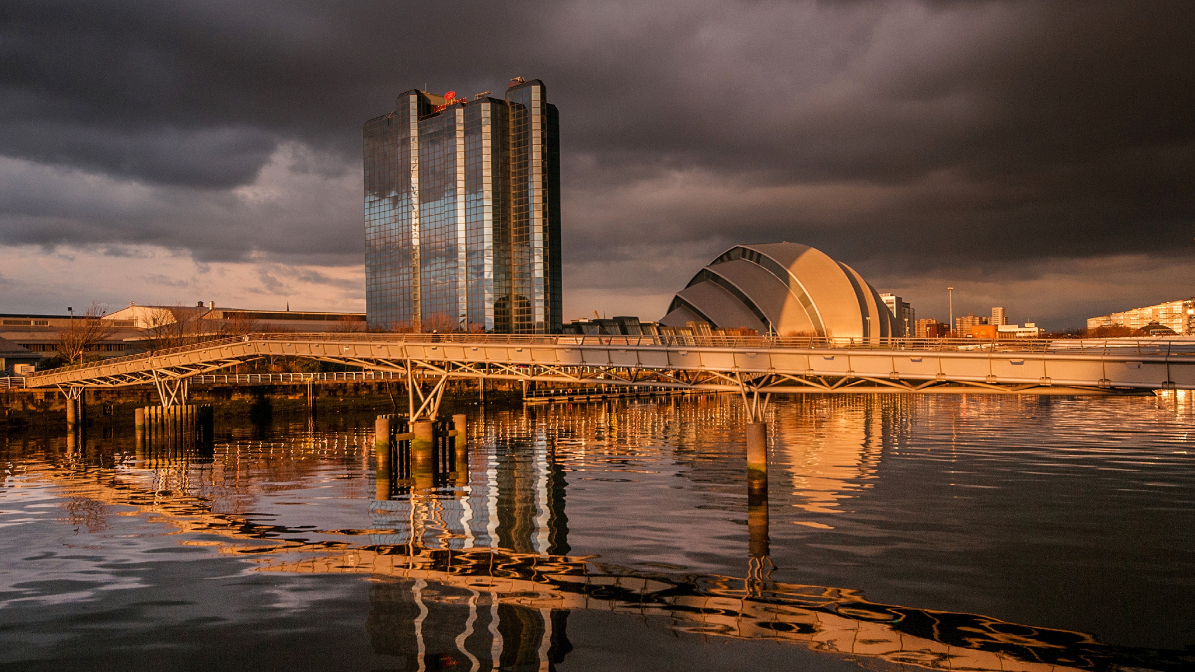 tourguides glasgow edinburgh